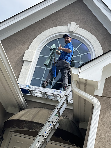 Trusted Local window cleaning company – Win Clean Plus